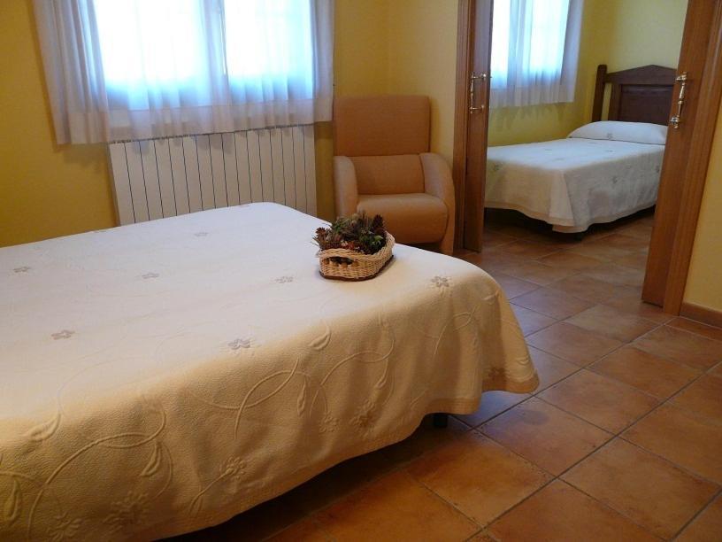 Complejo Turistico Bielsa Hotel Y Camping Exterior foto